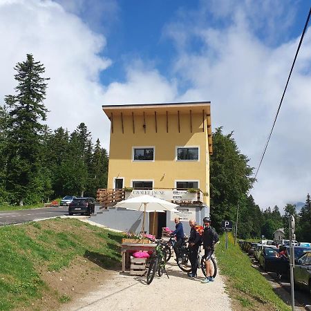 Chalet Jaune Charmant Som Sarcenas Bagian luar foto