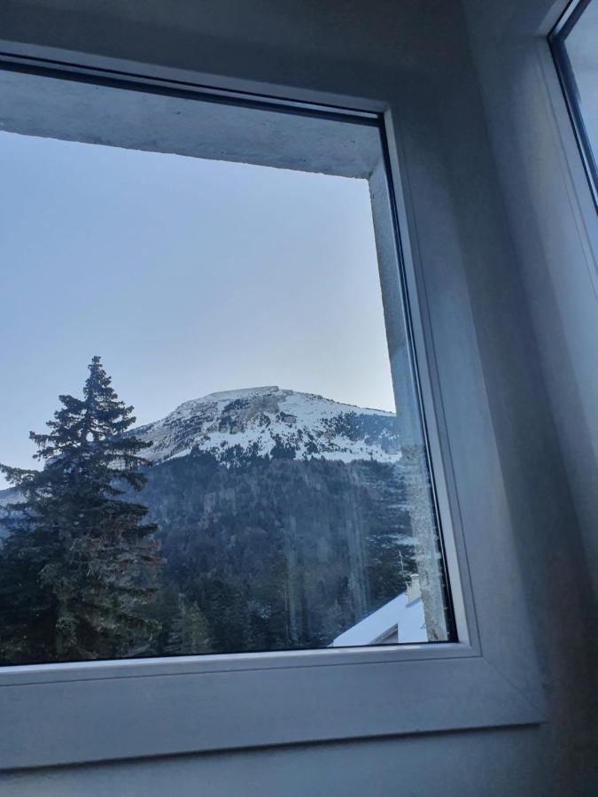 Chalet Jaune Charmant Som Sarcenas Bagian luar foto